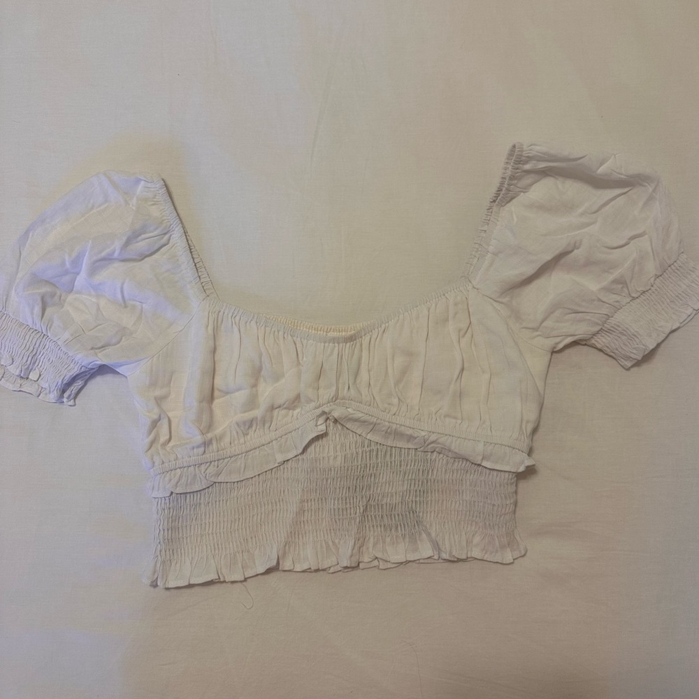 NWT Le Lis Crop Top